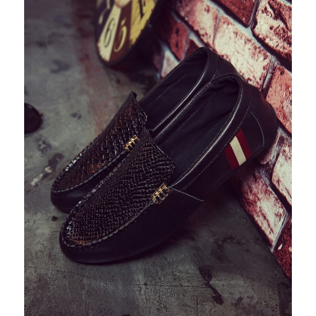 Sepatu slip on pria Sp239